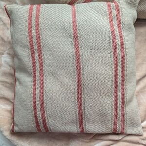 4 Farmhouse Style Throw Pillows